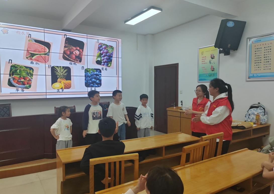 �t����ī־Ը�̌W(xu��)����(w��)�F(tu��n)�(du��)�������(hu��)��(sh��)�`��һ�ڻ��(d��ng)