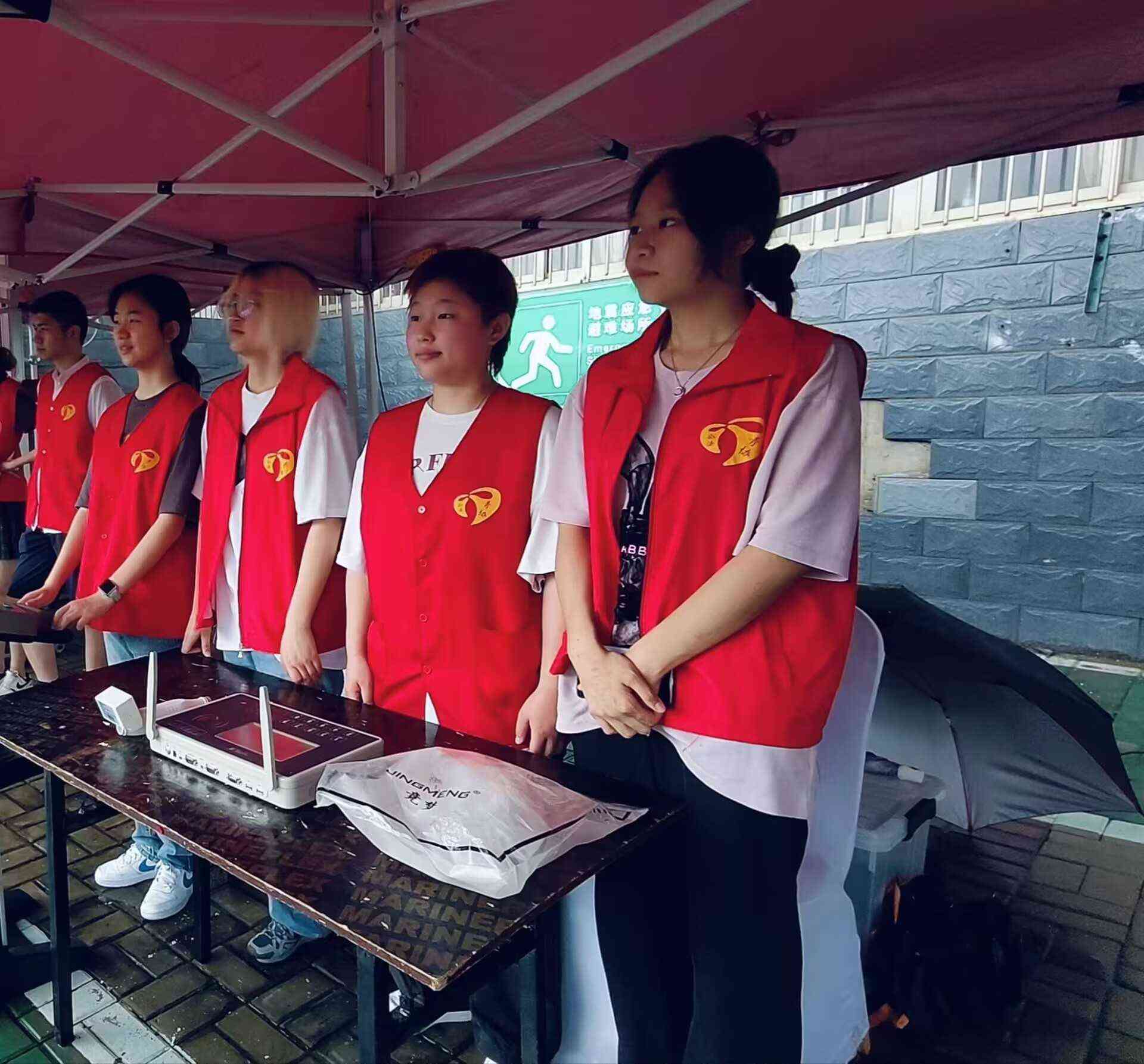 ���Йz�y(c��)־Ը�У�������(sh��)�`ů����