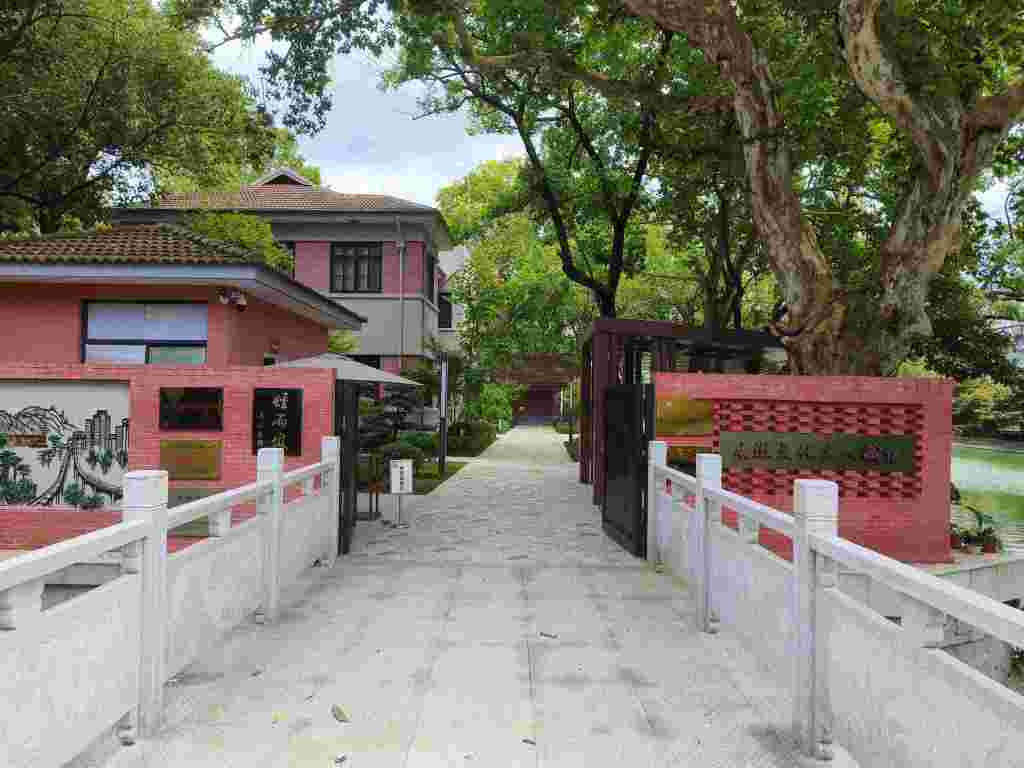 �����Ļ����˲��^�����Кvʷ���¾��Ļ�����