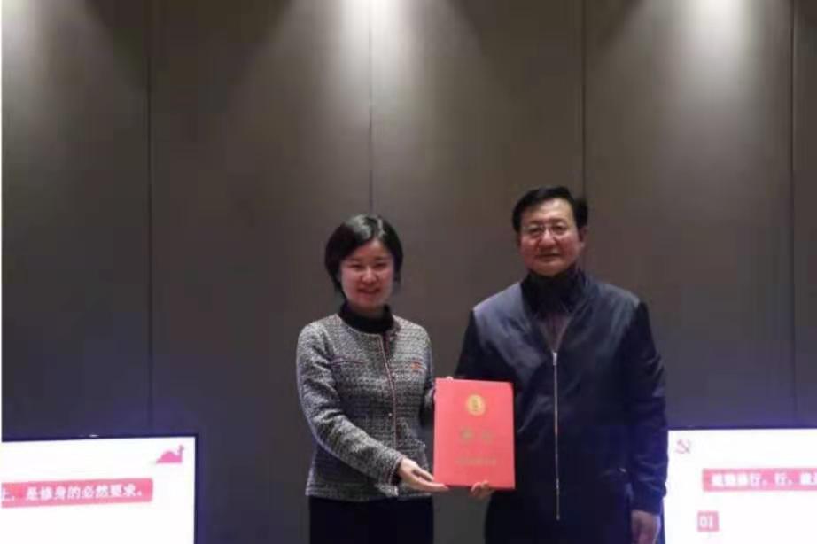 �Z���Ļ��W(xu��)Ժ�F(tu��n)��֧�W(xu��)����(hu��)�_չ����õĕr(sh��)�����Ҳ�ȱϯ�������}���(d��ng)