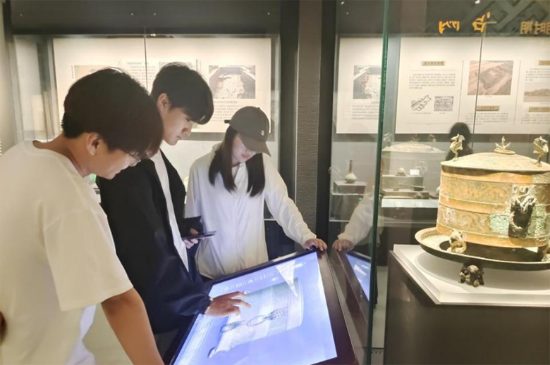 ̽��������퍣������Ļ�н��