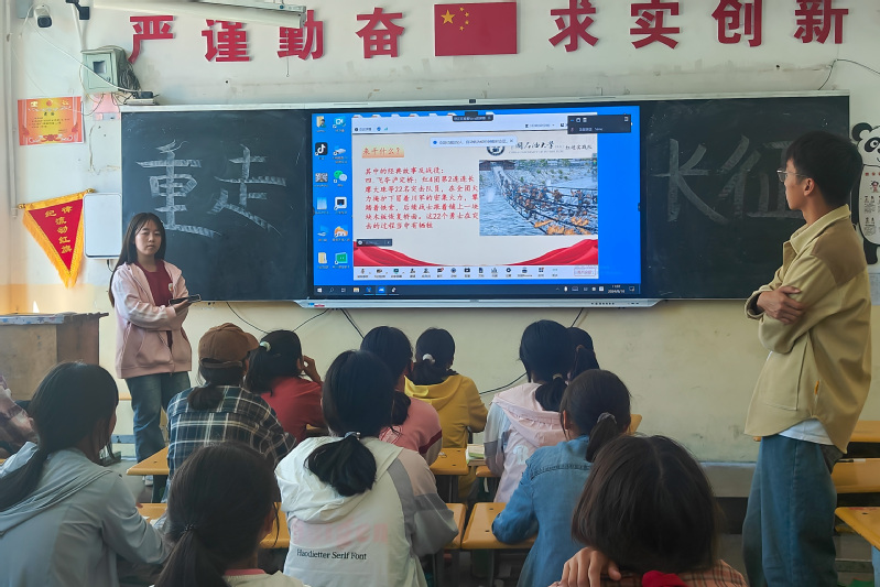 �ƶˑ��tʷ�������ഺ�����t�E��(sh��)�`�(du��)�c�ǻ�֧���(du��)��ͬ�_չ�W(w��ng)�ϼtɫ�����n