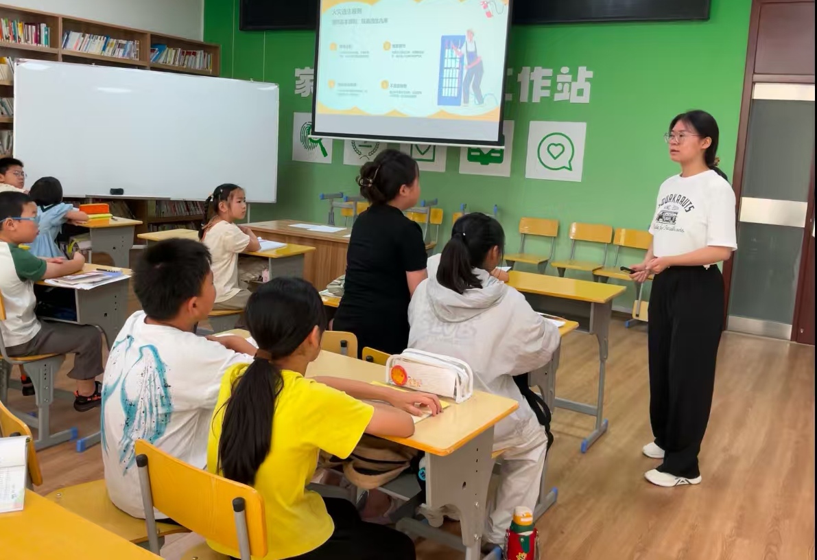 ̩�ݸ�У��(sh��)�`�F(tu��n)�(du��)���M(j��n)��ͨ��^(q��) Ȥζ�n��������ͯ���L(zh��ng)