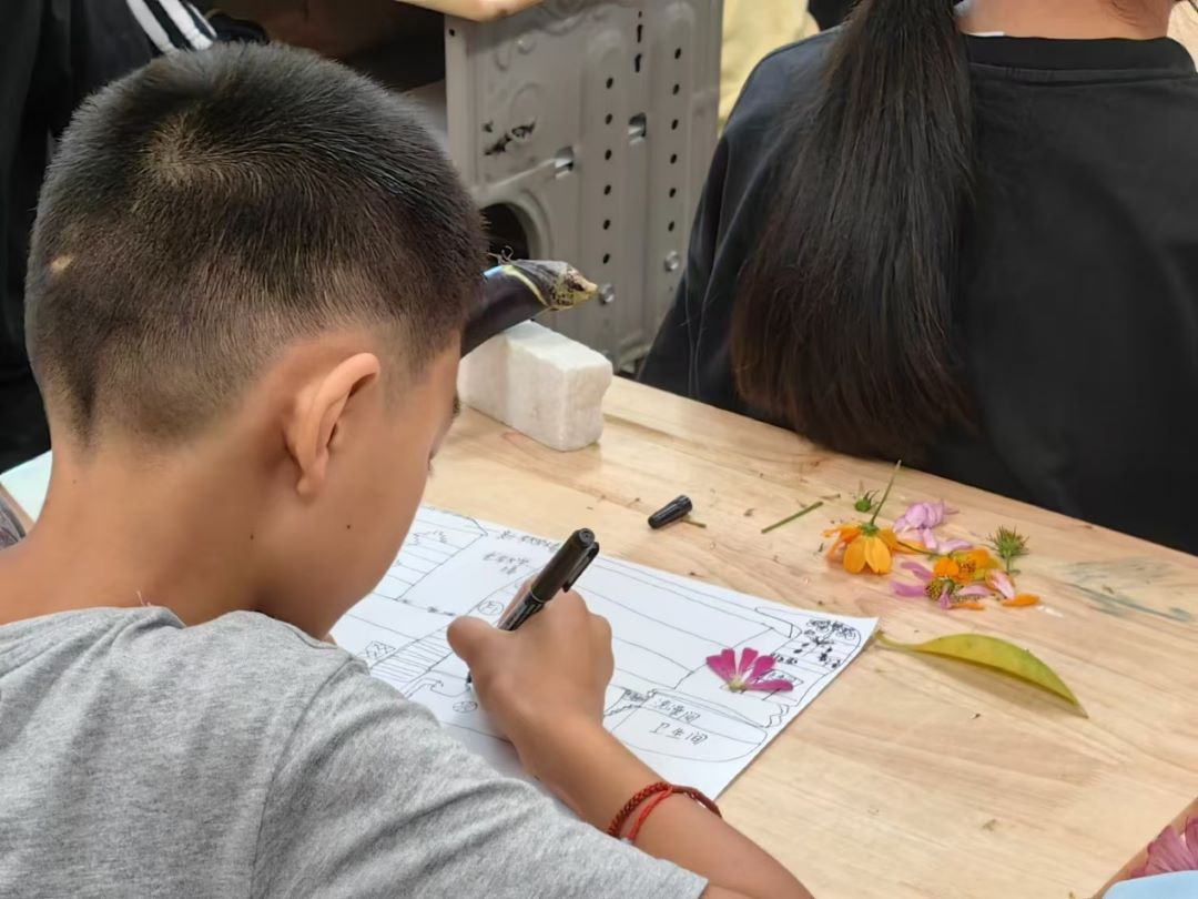 �|�ϴ�W(xu��)���ഺ�Ǹ������� ���彻��ůԪ�(y��ng)