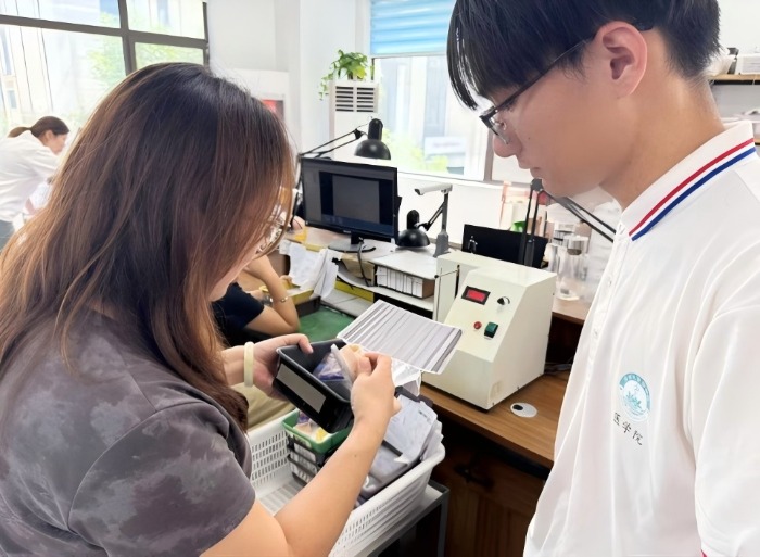 �ĳǴ�W(xu��)�t(y��)�W(xu��)Ժ�LӰ�LՄ�F���M(j��n)��������a��ǻ���g(sh��)�ИI(y��)�D��