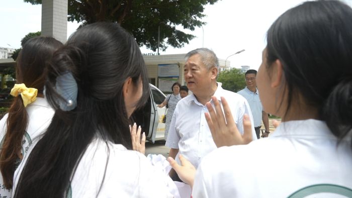 ý�w�۽� У�L�P(gu��n)��|��ˇ·���ǡ��@���L�c��У�H�Rָ��(d��o)