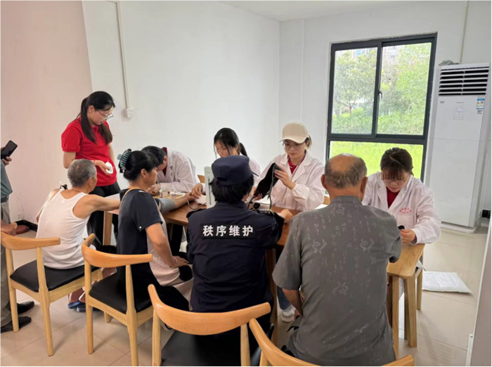 ������������(��i)��С�R��������(m��ng)�t(y��)�W(xu��)�����(hu��)��(sh��)�`�F(tu��n)�(du��)���������l(xi��ng)�ڶ���